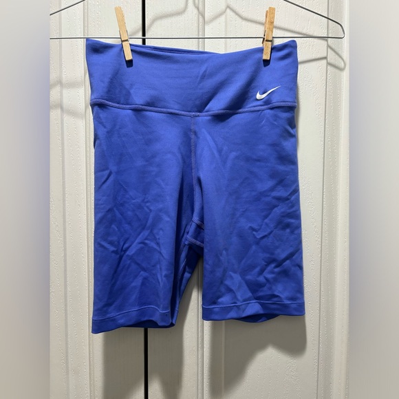 Women’s Nike Dri Fit Bike Shorts - Picture 1 of 2
